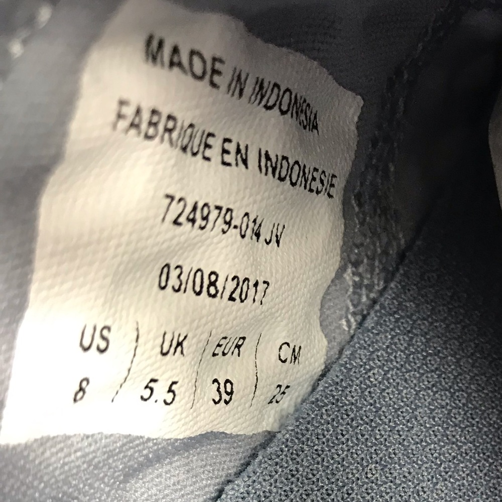 NWT Nike Juvenate Glacier Grey W AUTHENTIC - Picture 8 of 8